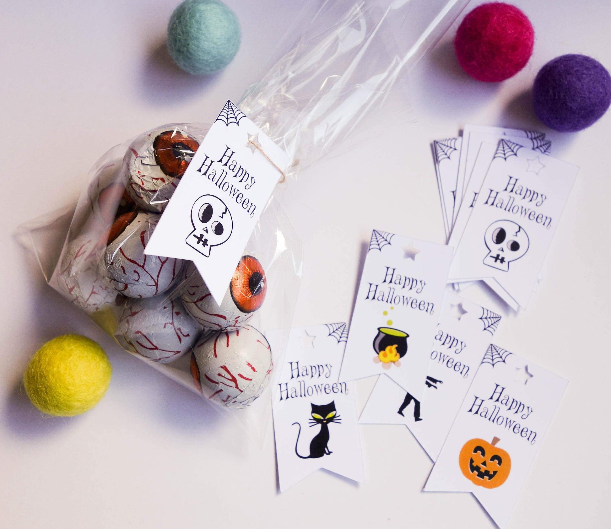 E&L Designs Halloween Flag Tags for Treat Bags