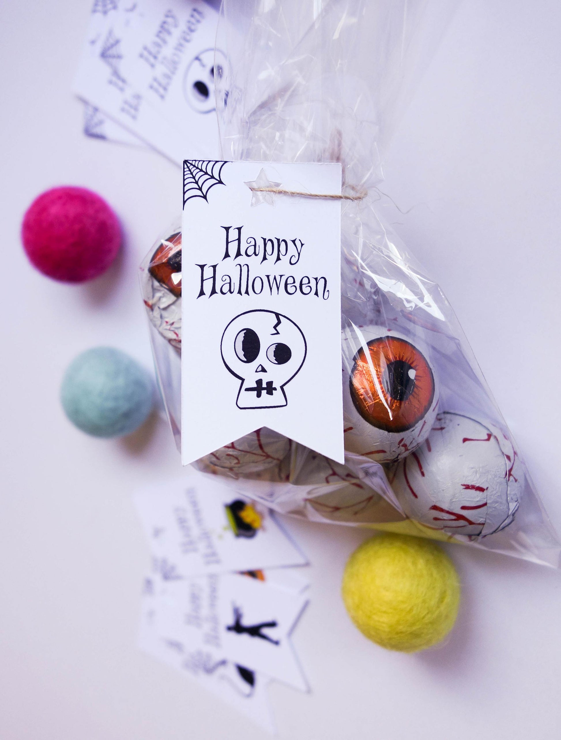 E&L Designs Halloween Flag Tags for Treat Bags