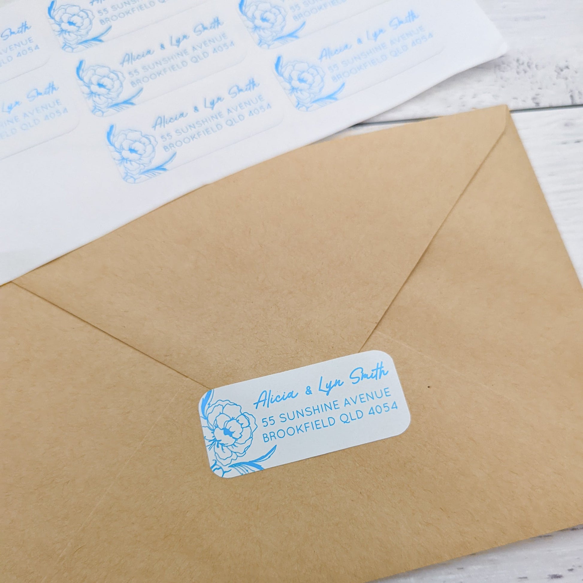 E&L Designs Return Address Labels, Delicate Flower
